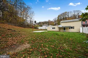 901 Fairview St, Pottsville, PA 17901 - Photo 29