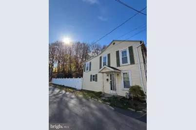 901 Fairview Street, Pottsville, PA 17901 - Photo 1