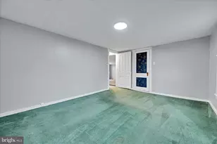 901 Fairview St, Pottsville, PA 17901 - Photo 23