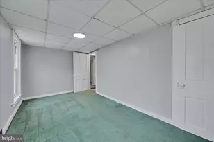 901 Fairview St, Pottsville, PA 17901 - Photo 21