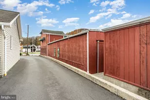 18 E Sunbury St, Minersville, PA 17954 - Photo 47
