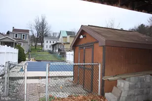 36 Chestnut St, Cressona, PA 17929 - Photo 3