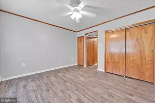 212 Broad St, Saint Clair, PA 17970 - Photo 17