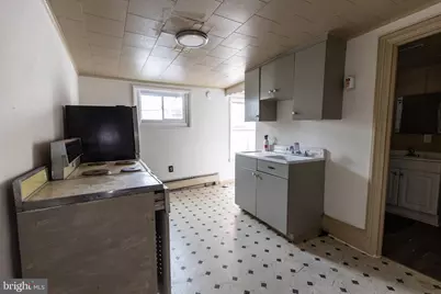 212 W Market Street #E, Pottsville, PA 17901 - Photo 5