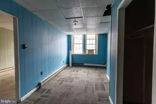 212 W Market St, Pottsville, PA 17901 - Photo 3