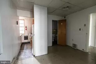 212 W Market St, Pottsville, PA 17901 - Photo 9