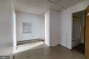 212 W Market St, Pottsville, PA 17901 - Photo 7