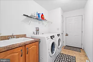 614 W Wynonah Dr, Auburn, PA 17922 - Photo 33