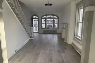 25 E Oak St, Shenandoah, PA 17976 - Photo 5