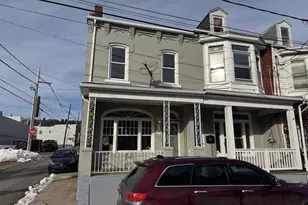 25 E Oak St, Shenandoah, PA 17976 - Photo 1