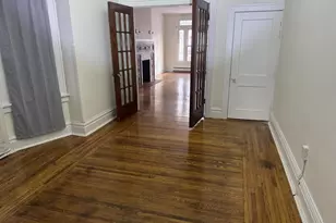 27 E Oak St, Shenandoah, PA 17976 - Photo 3