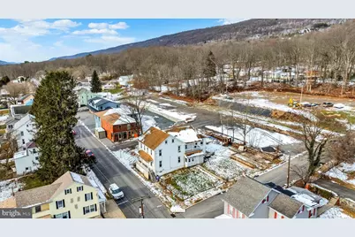 101 E Colliery Avenue, Tower City, PA 17980 - Photo 3