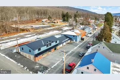 101 E Colliery Avenue, Tower City, PA 17980 - Photo 1