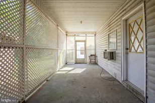 145 Chamberlaine Ave, Pottsville, PA 17901 - Photo 59