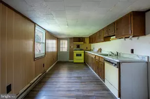 145 Chamberlaine Ave, Pottsville, PA 17901 - Photo 53