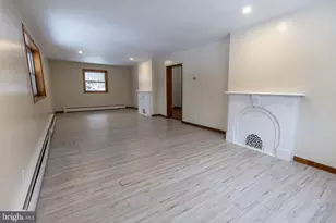 2406 Railroad St, Mahanoy Plane, PA 17949 - Photo 13