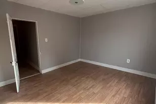 129 N White St, Shenandoah, PA 17976 - Photo 5