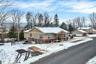 11 Hillside Dr, Pine Grove, PA 17963 - Photo 39