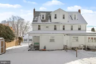 169 W Weston Pl, Shenandoah, PA 17976 - Photo 27