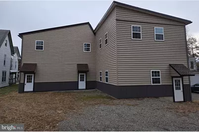 194 S Tulpehocken Street, Pine Grove, PA 17963 - Photo 1