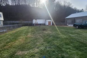 143 W Railroad St, Pottsville, PA 17901 - Photo 5