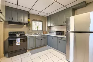 709 W Norwegian St, Pottsville, PA 17901 - Photo 11