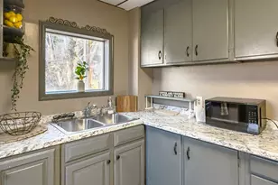 709 W Norwegian St, Pottsville, PA 17901 - Photo 15