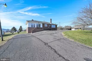 1171 E Main St, Hegins, PA 17938 - Photo 13