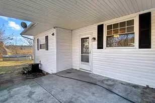 511 N 2nd St, Minersville, PA 17954 - Photo 11