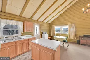 1881 Running Deer Dr, Auburn, PA 17922 - Photo 11