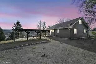 1881 Running Deer Dr, Auburn, PA 17922 - Photo 1