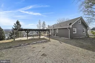 1881 Running Deer Dr, Auburn, PA 17922 - Photo 27