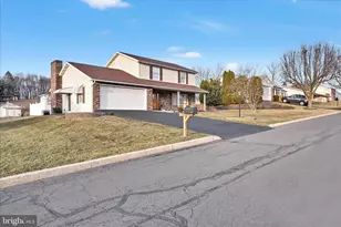 611 N Orchard Ave, Schuylkill Haven, PA 17972 - Photo 3