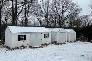 1063 Chestnut St, Pottsville, PA 17901 - Photo 3