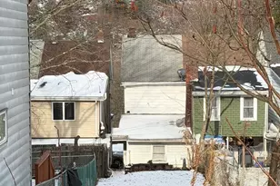 226 W Ridge St, Coaldale, PA 18218 - Photo 3