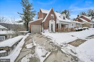 1611 Elk Ave, Pottsville, PA 17901 - Photo 3