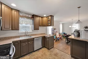 1611 Elk Ave, Pottsville, PA 17901 - Photo 9