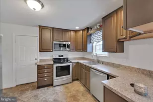1611 Elk Ave, Pottsville, PA 17901 - Photo 7