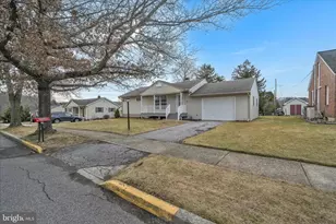 110 Walnut St, Pine Grove, PA 17963 - Photo 1