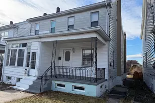 28 S 2nd St, Frackville, PA 17931 - Photo 1