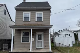 120 S Middle St, Frackville, PA 17931 - Photo 1