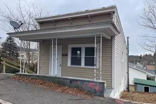 117 Chestnut St, Saint Clair, PA 17970 - Photo 1