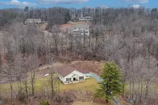 2021 Evergreen Dr, Tamaqua, PA 18252 - Photo 1