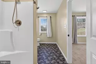 2021 Evergreen Dr, Tamaqua, PA 18252 - Photo 39