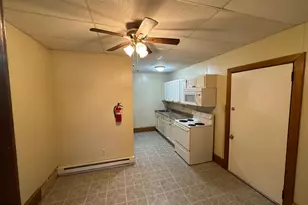 614 Mahantongo St, Pottsville, PA 17901 - Photo 3