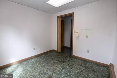 2042 Mahantongo Street, Pottsville, PA 17901 - Photo 21