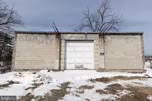 2042 Mahantongo St, Pottsville, PA 17901 - Photo 47