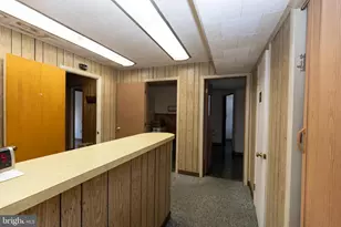 2042 Mahantongo St, Pottsville, PA 17901 - Photo 7