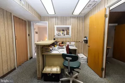 2042 Mahantongo Street, Pottsville, PA 17901 - Photo 9