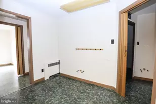 2042 Mahantongo St, Pottsville, PA 17901 - Photo 11